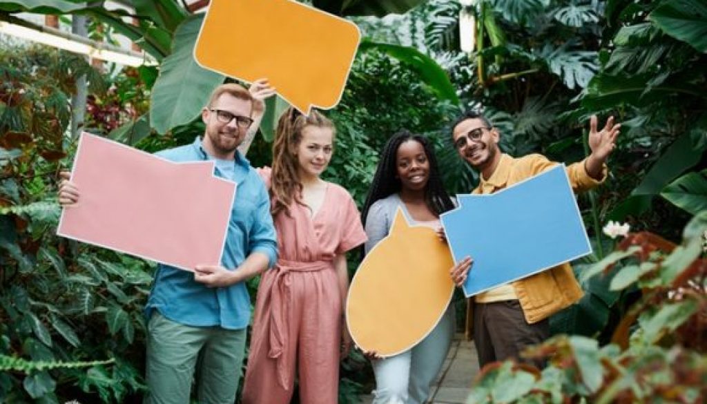 word-balloon-people01_pexels